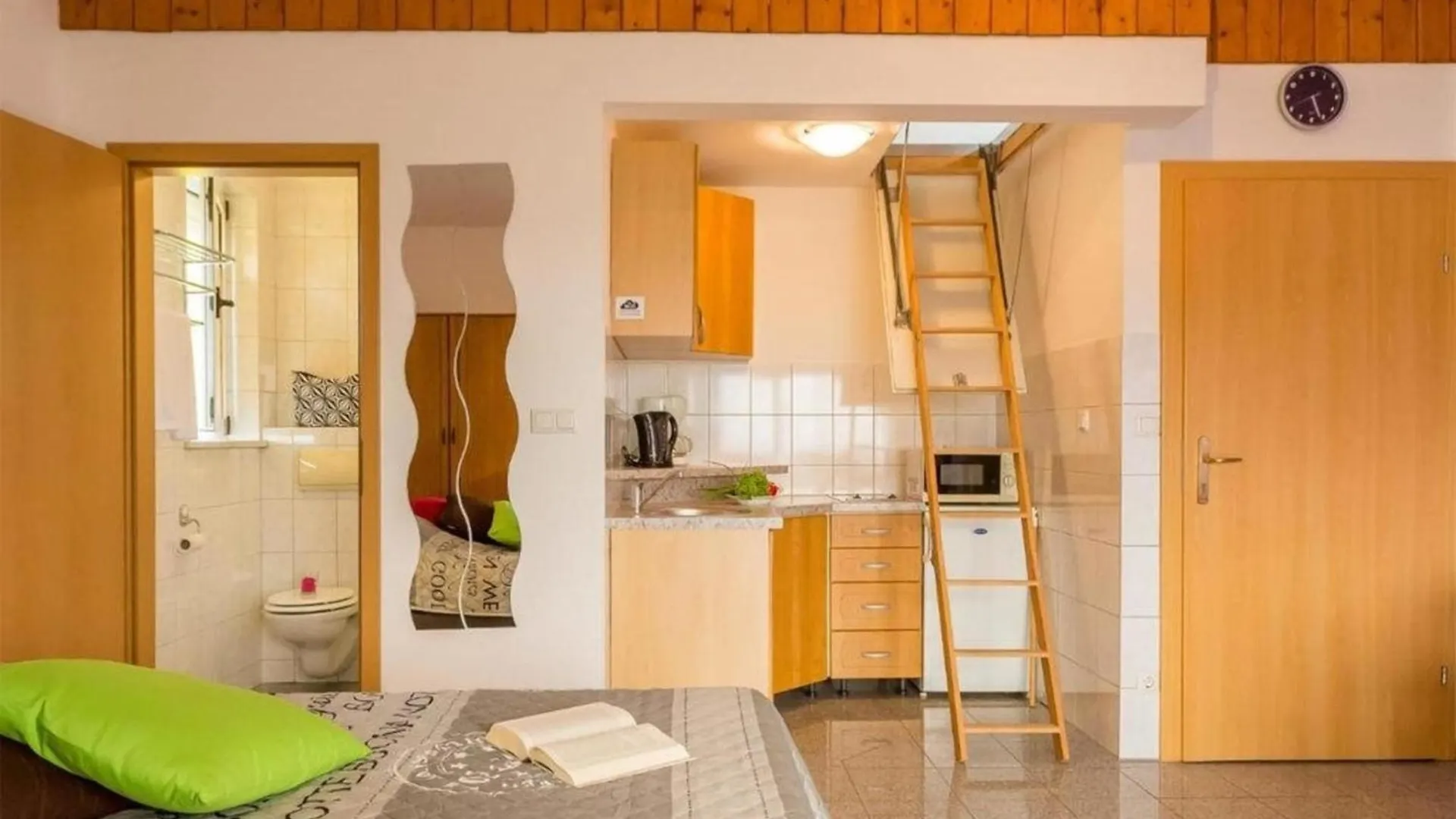 Ferienwohnung Fuer 3 Personen Ca 30 Qm In Pula, Istrien Istrische Riviera 0*, Pula